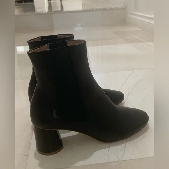 Mansur Gavriel Women's Black Daydream Chelsea Boot Size 37